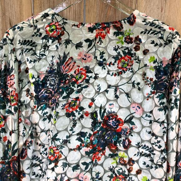 Anthropologie Maeve Top Umi Wrap Blouse Floral Small Velvet Burnout Embossed - Picture 5 of 11